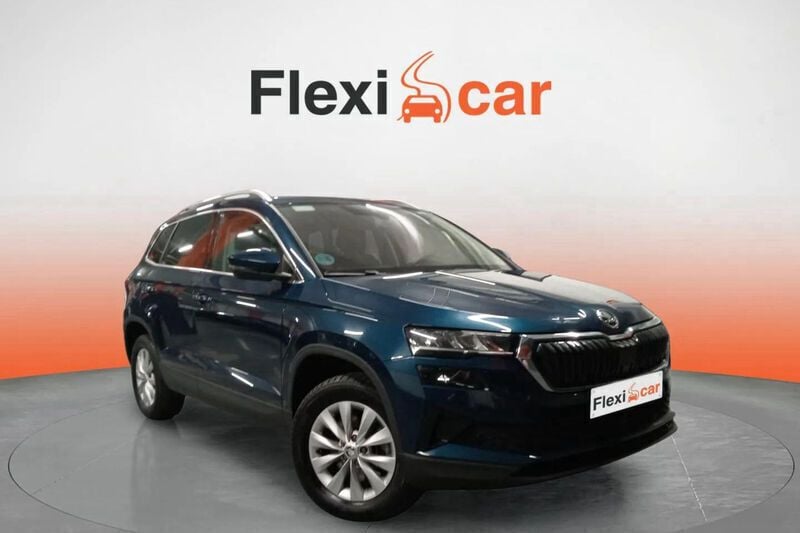 Azul Usado 2023 Skoda Karoq Ambition SUV | 18.790 € (Super precio) - Imagen 1/4