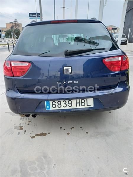 Usado Seat Exeo Style 120 CV (88 kW) 2010 Azul Familiar