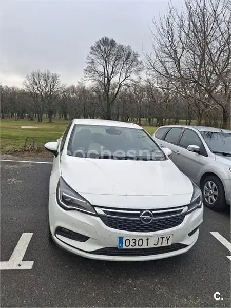 Usado Opel Astra Business 136 CV (100 kW) 2016 Blanco Berlina