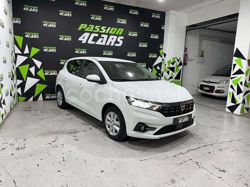 Usado Dacia Sandero Comfort 91 CV (66 kW) 2022 Blanco Berlina