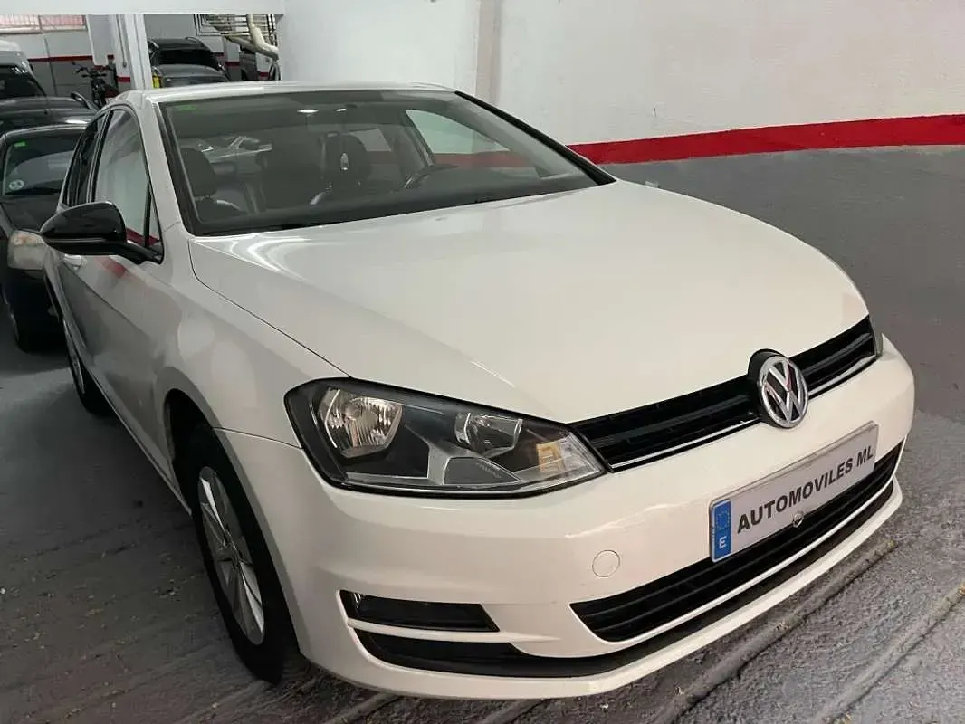 Usado VW Golf VII Business 105 CV (77 kW) 2015 Blanco Utilitario