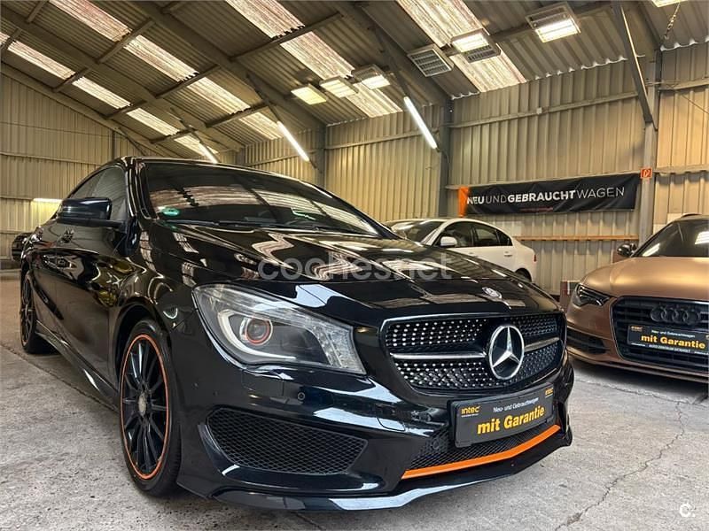 Usado Mercedes CLA180 OrangeArt Edition 122 CV (89 kW) 2015 Negro Berlina