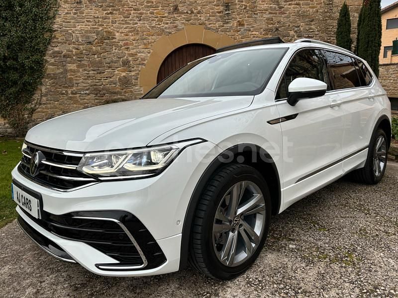 Blanco Usado 2024 VW Tiguan Allspace R-line SUV | 39.900 € (Precio justo) - Imagen 1/4