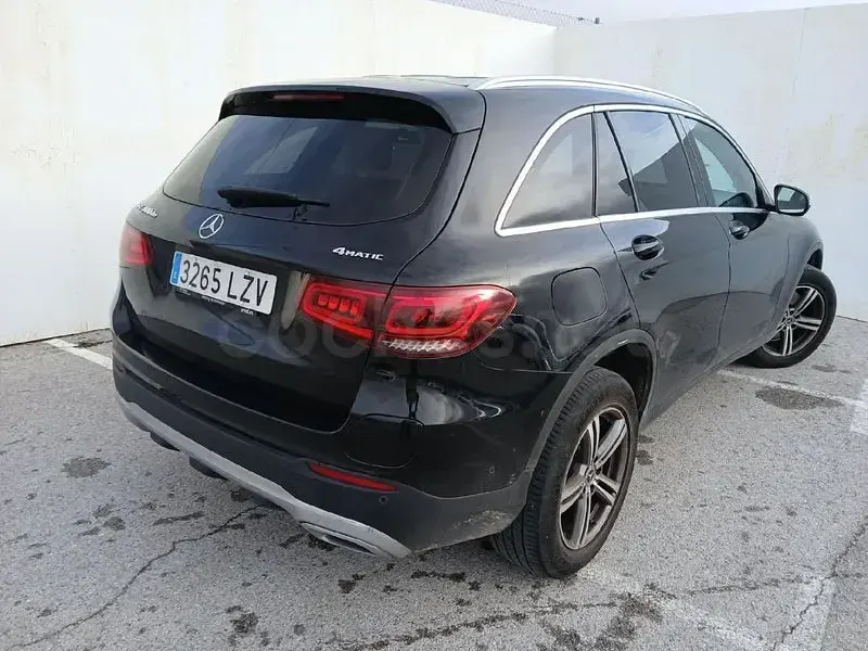 Usado Mercedes GLC300e 306 CV (225 kW) 2022 Negro SUV