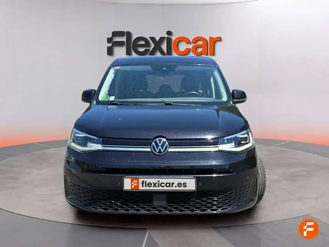 Usado VW Caddy Beach 150 CV (110 kW) 2021 Rojo Monovolumen