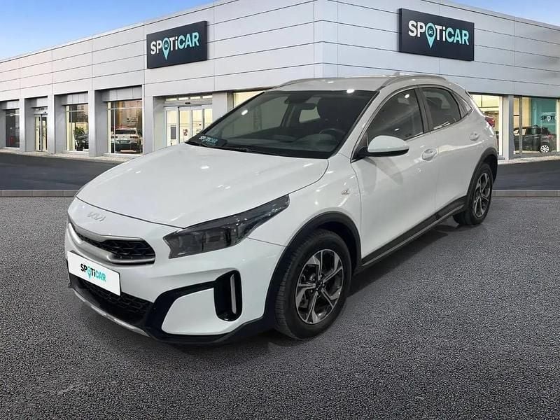 Usado Kia XCeed 120 HP (88 kW) 2023 Branco SUV