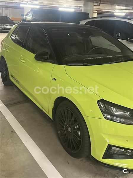 Usado Skoda Fabia 190 CV (139 kW) 2024 Verde Utilitario