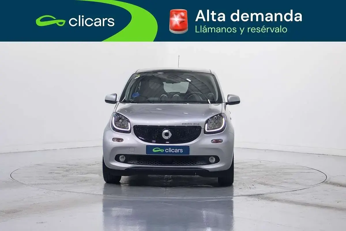 Usado Smart ForFour Electric Drive Passion 60 kW (82 CV) 2018 Gris Utilitario