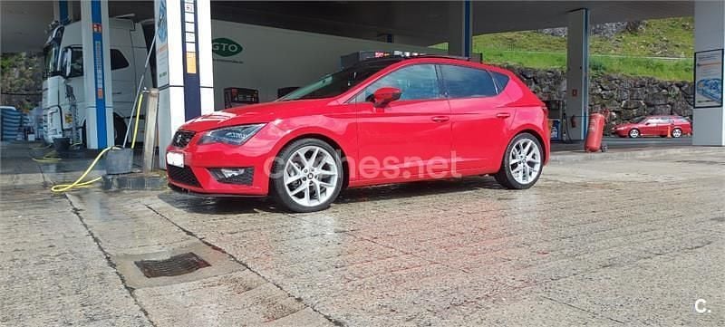 Rojo Usado 2015 Seat Leon FR Berlina | 16.000 € (Caro) - Imagen 1/4