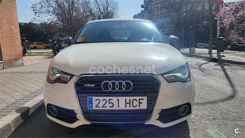 Usado Audi A1 Ambition 105 CV (77 kW) 2011 Blanco Utilitario