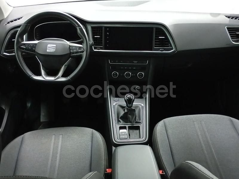 Usado Seat Ateca Style 110 CV (80 kW) 2021 Gris / plata SUV