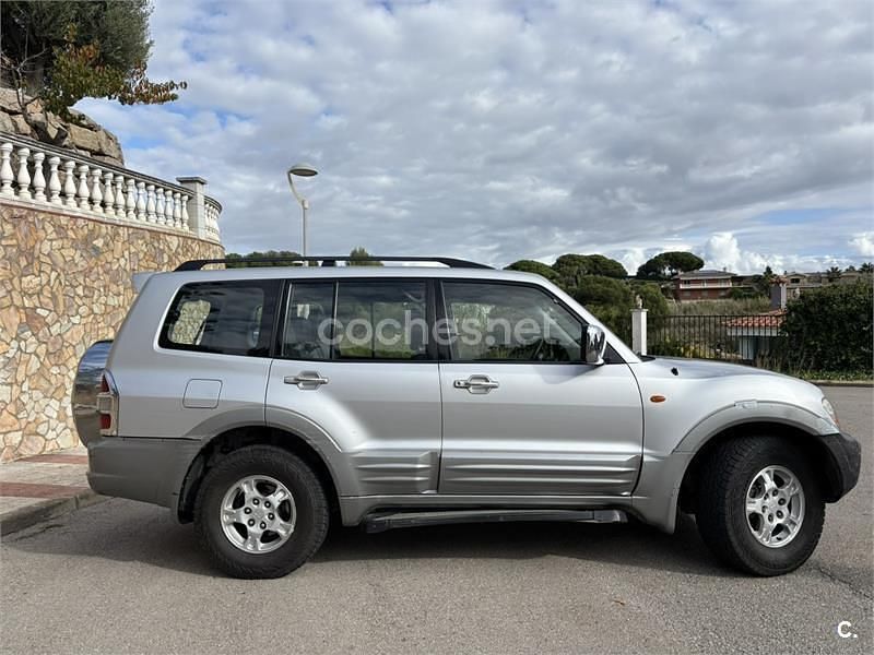 Usado Mitsubishi Montero 165 CV (121 kW) 2001 Gris / plata SUV