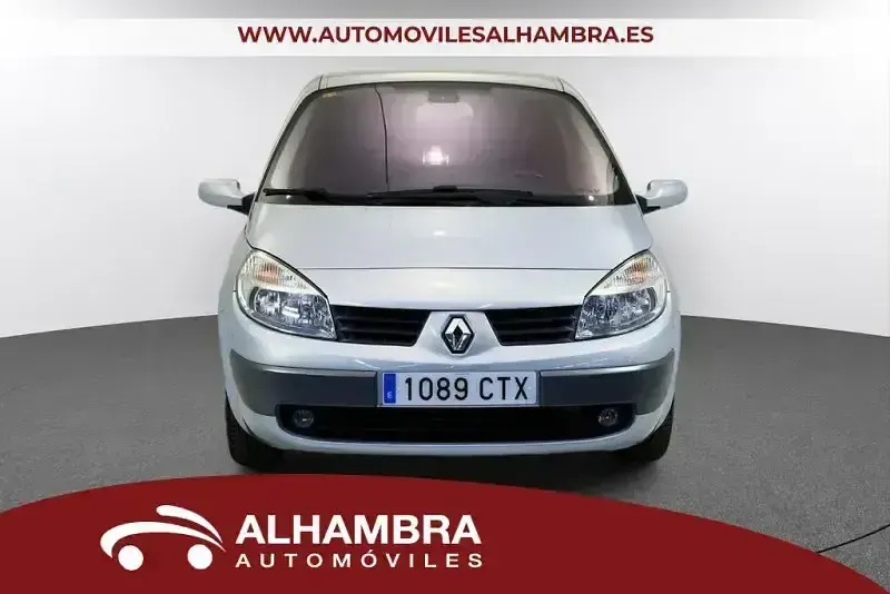 Usado Renault Scénic Dynamique 100 CV (73 kW) 2004 Gris Monovolumen