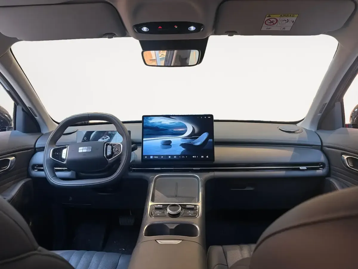 Usado Geely Starray 50 CV (36 kW) 2026 Verde SUV