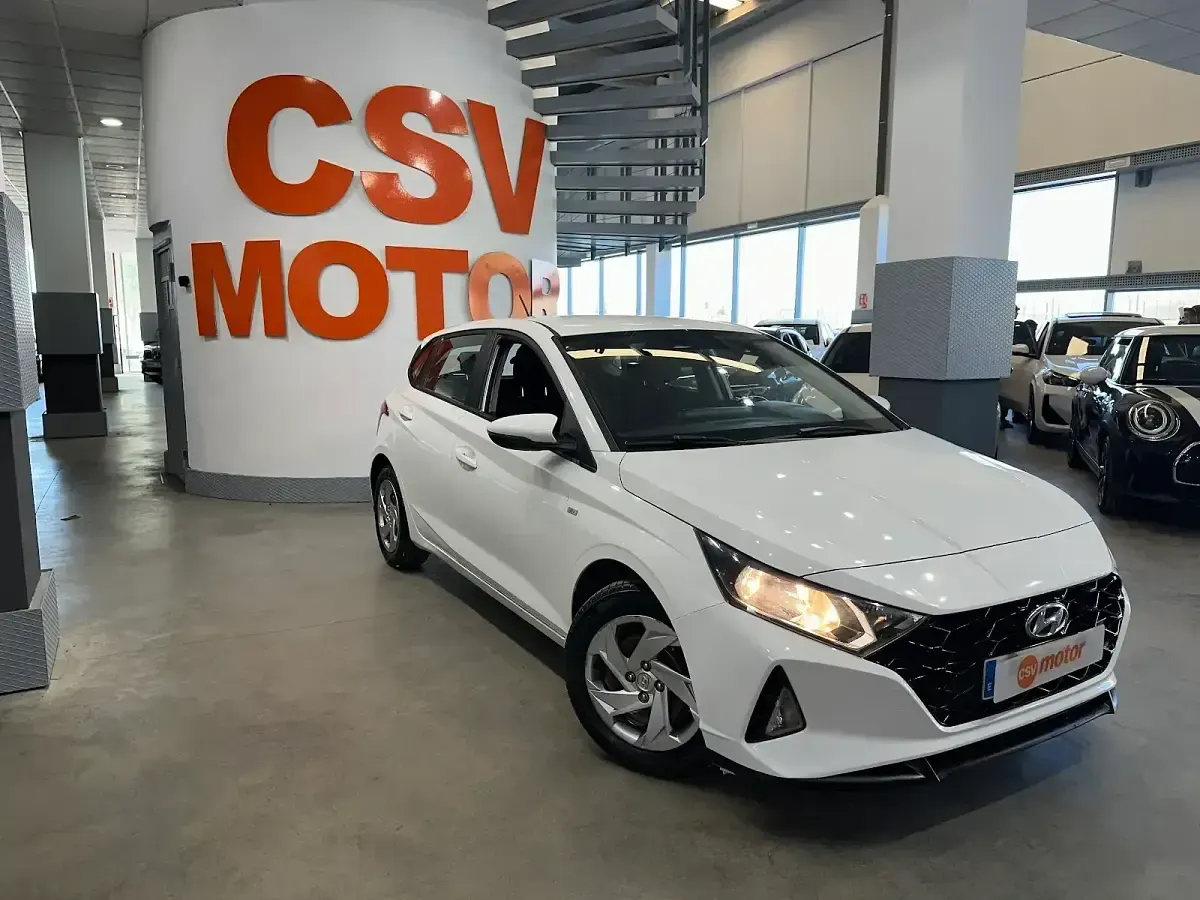 Usado Hyundai i20 101 CV (74 kW) 2021 Blanco Utilitario