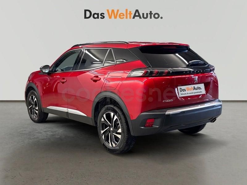Usado Peugeot 2008 Allure 130 CV (95 kW) 2022 Rojo SUV