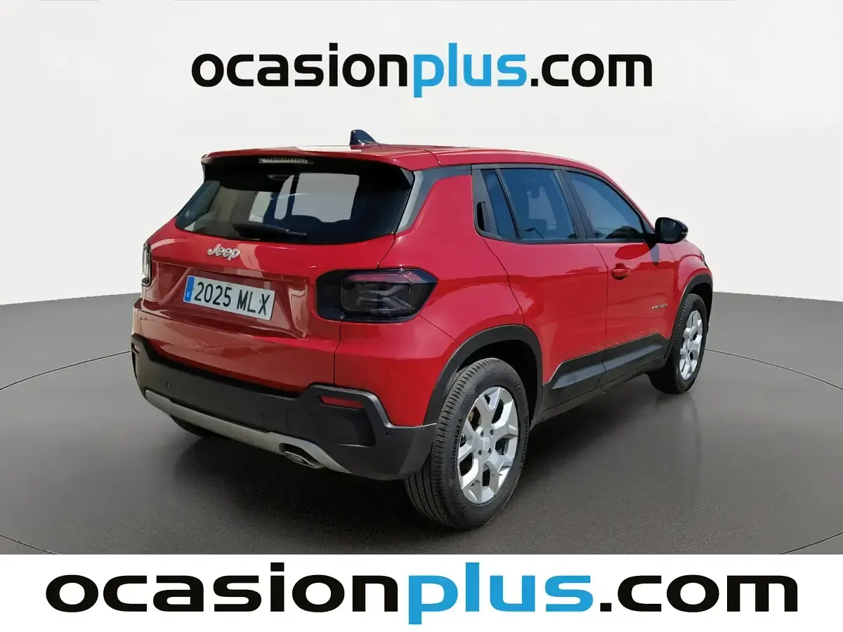 Begagnad Jeep Avenger Altitude 100 HK (73 kW) 2023 Röd SUV