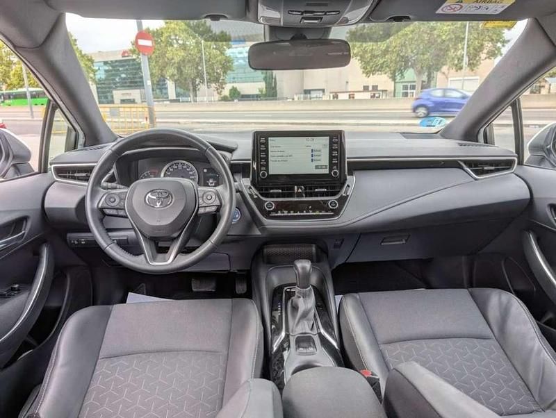 Usado Toyota Corolla Active 122 CV (89 kW) 2020 Blanco Utilitario
