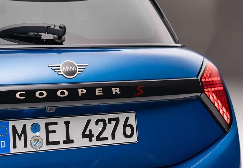 Usado Mini Cooper Classic 156 CV (114 kW) 2015 Negro Utilitario