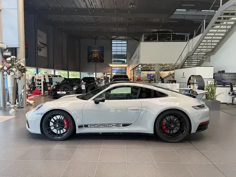 Usado Porsche 911 Carrera 4 GTS 480 CV (353 kW) 2022 Beige Coupe