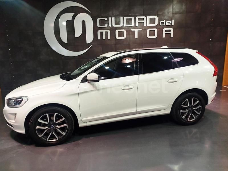 Blanco Usado 2017 Volvo XC60 Momentum SUV | 25.500 € (Caro) - Imagen 1/4