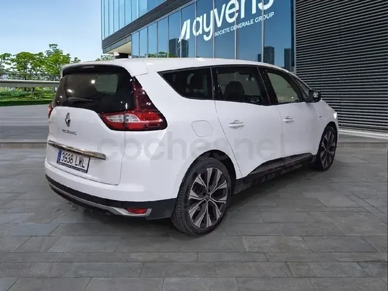 Usado Renault Grand Scénic LIMITED 140 CV (102 kW) 2022 Blanco Monovolumen