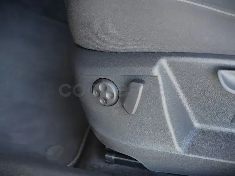 Usado Seat Alhambra Style 150 CV (110 kW) 2020 Gris / plata Monovolumen