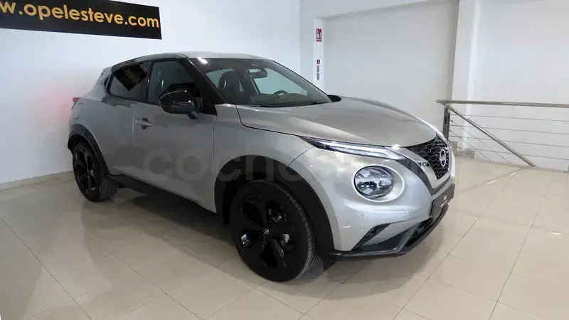 Usado Nissan Juke Tekna 114 CV (83 kW) 2025 Gris / plata SUV