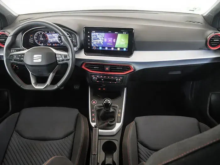 Usado Seat Arona FR 115 CV (84 kW) 2025 Blanco SUV