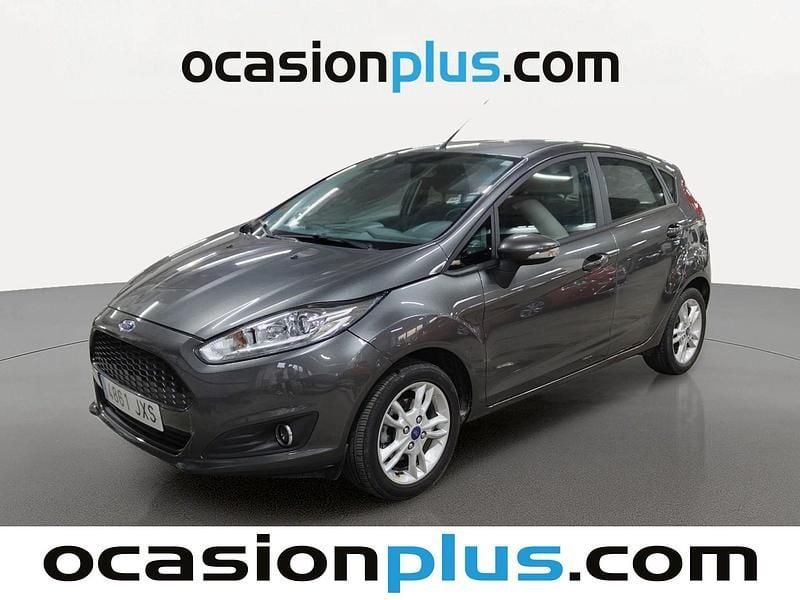Usado Ford Fiesta Trend 101 CV (74 kW) 2017 Gris Utilitario