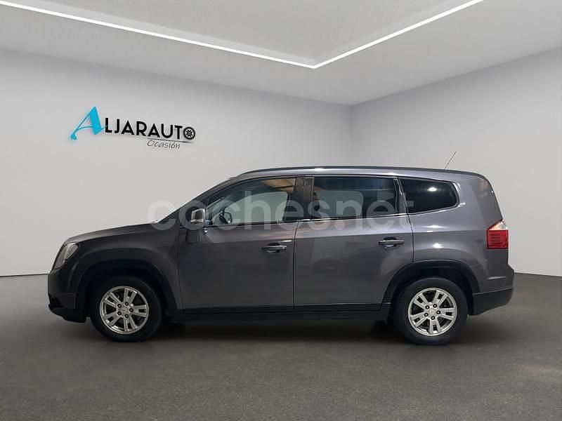 Usado Chevrolet Orlando LT 130 CV (95 kW) 2013 Gris / plata Monovolumen