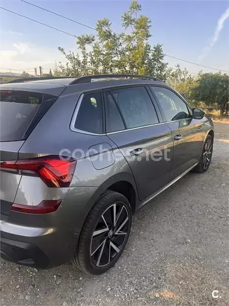 Usado Skoda Kamiq 150 CV (110 kW) 2024 Gris / plata SUV