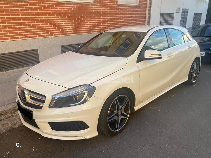 Blanco Usado 2015 Mercedes A200 AMG line Berlina | 16.000 € (Precio justo) - Imagen 1/4