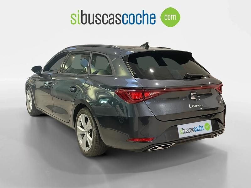 Usado Seat Leon FR 150 CV (110 kW) 2024 Gris/plata