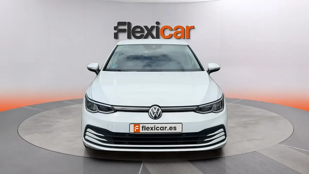 Usado VW Golf VIII Life 116 CV (85 kW) 2022 Blanco Utilitario