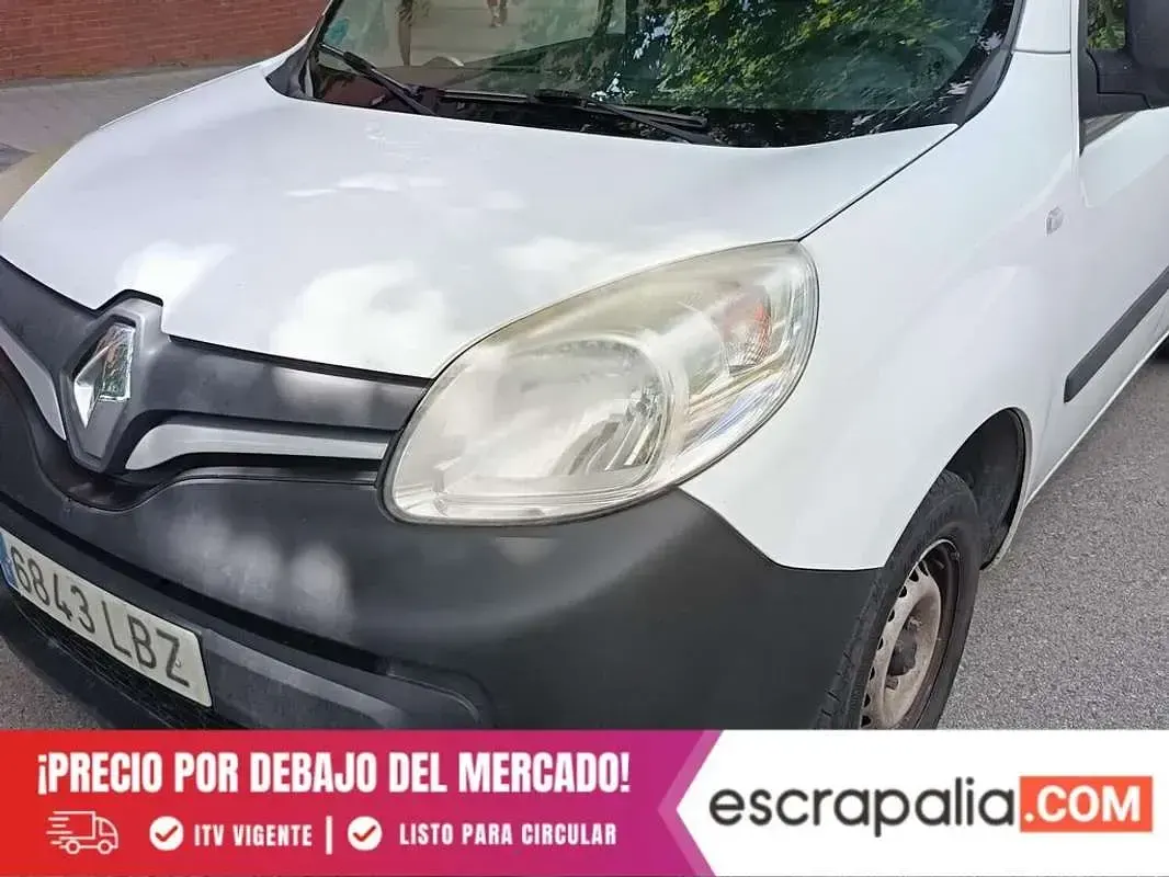 Usado Renault Kangoo 75 CV (55 kW) 2019 Blanco Monovolumen