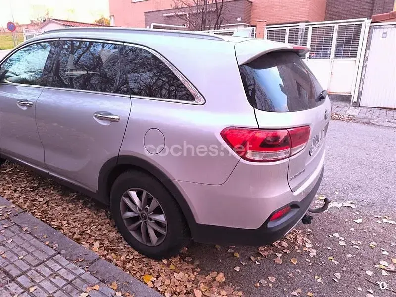 Usado Kia Sorento 200 CV (147 kW) 2015 Gris / plata SUV