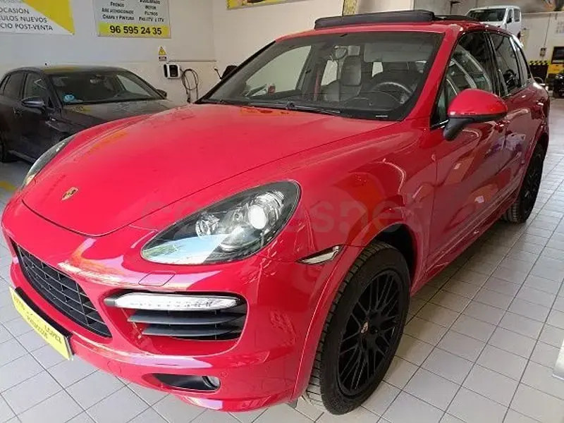 Usado Porsche Cayenne 420 CV (308 kW) 2014 Rojo SUV