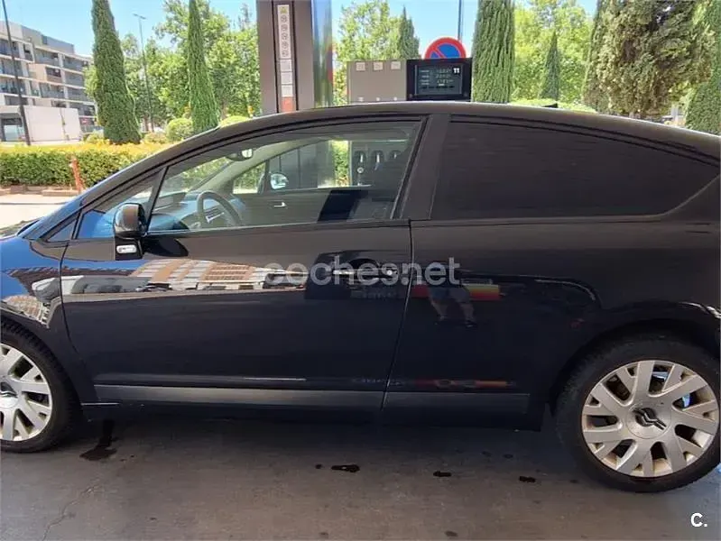 Usado Citroën C4 VTR Sport 110 CV (80 kW) 2006 Negro Berlina