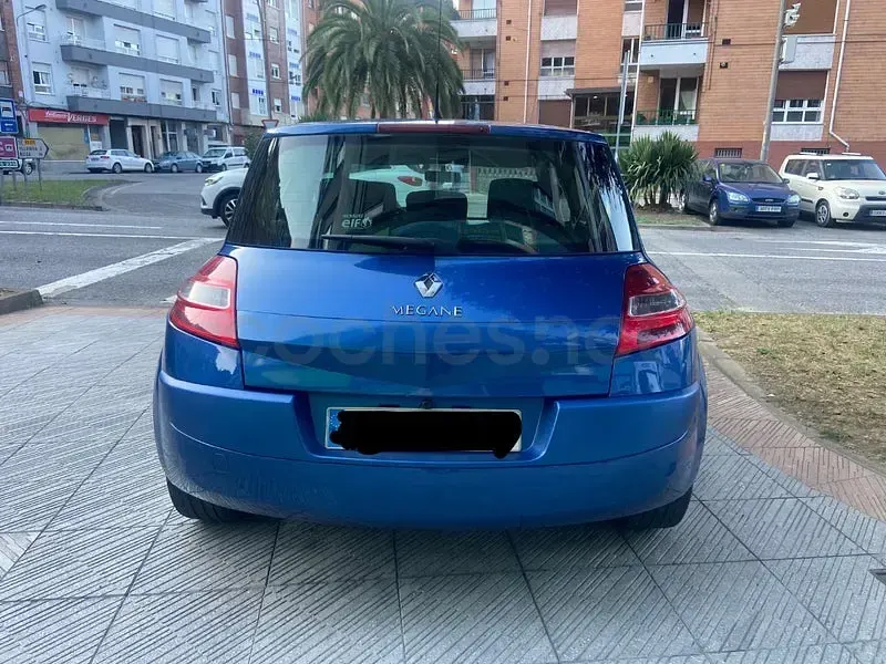 Usado Renault Mégane II 85 CV (62 kW) 2007 Azul Berlina