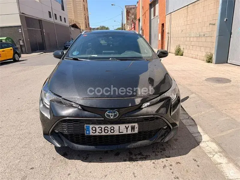 Usado Toyota Corolla Active 122 CV (89 kW) 2022 Negro Familiar