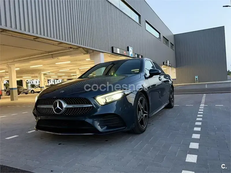 Usado Mercedes A220 150 CV (110 kW) 2020 Azul Berlina