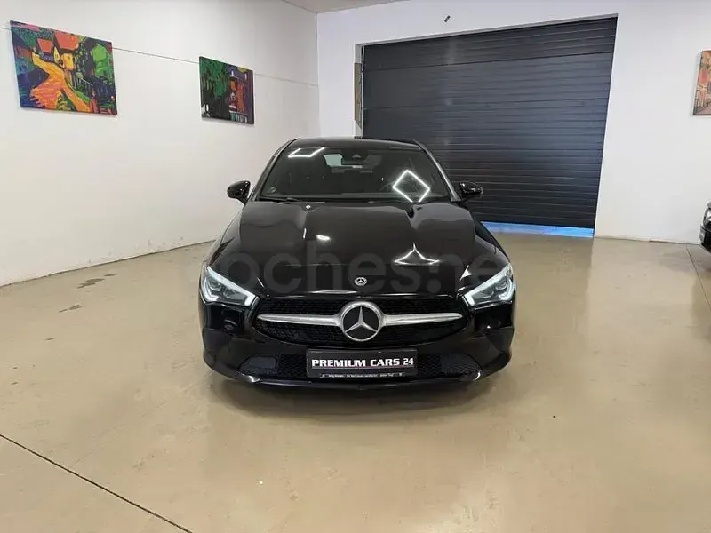 Käytetty Mercedes CLA200 Shooting Brake 150 HP (110 kW) 2021 Musta Farmari