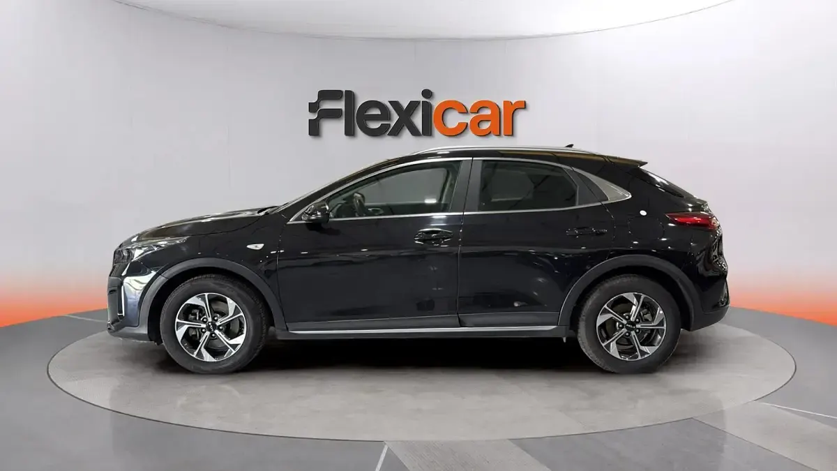 Usado Kia XCeed 101 CV (74 kW) 2024 Negro SUV