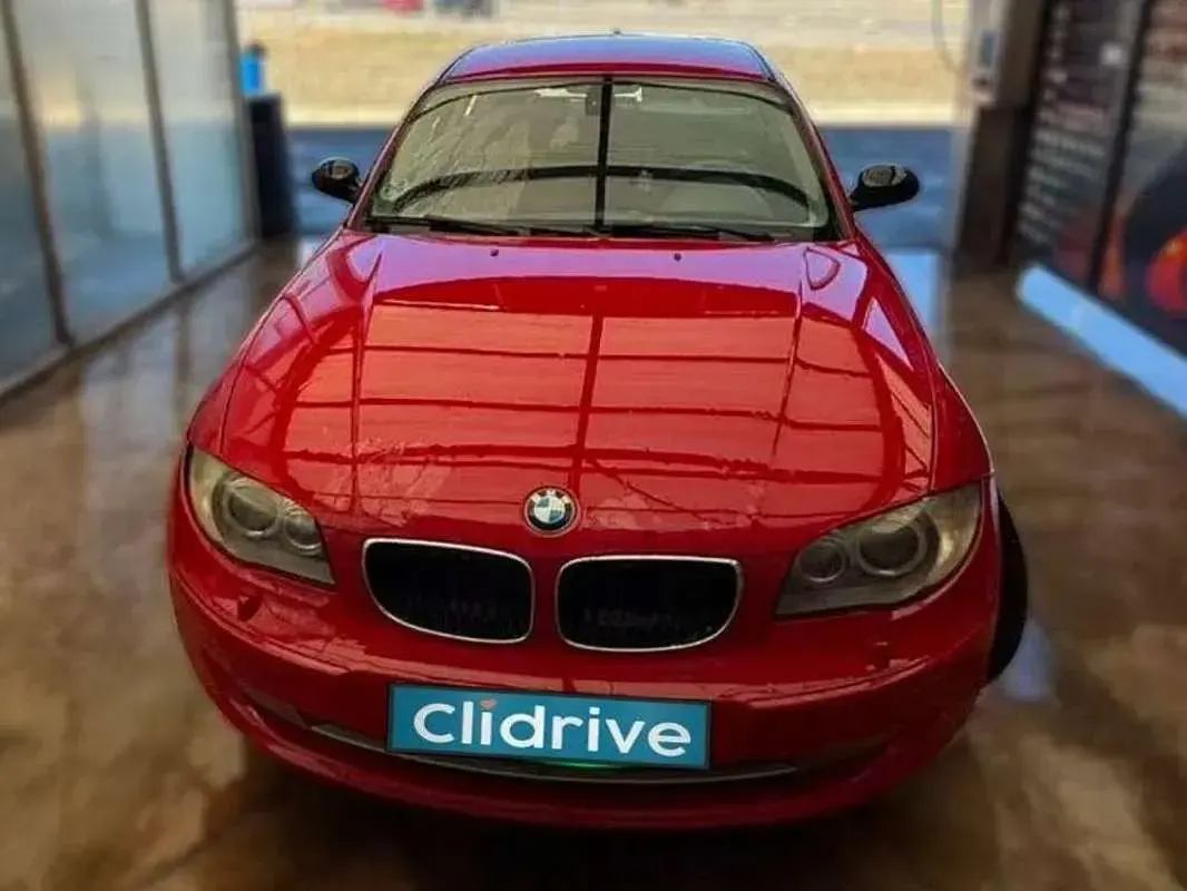 Usado BMW 118 150 CV (110 kW) 2008 Rojo Utilitario