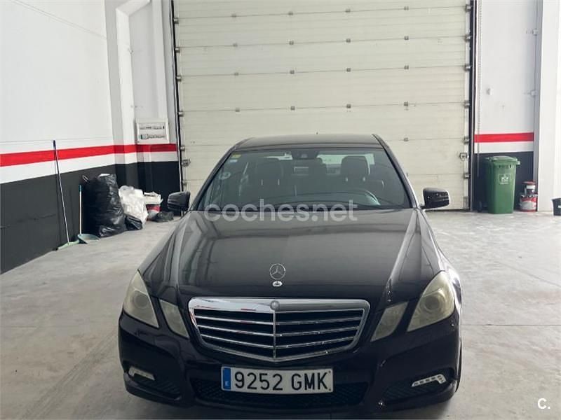 Usado Mercedes E350 Elegance 211 CV (155 kW) 2009 Granate Berlina