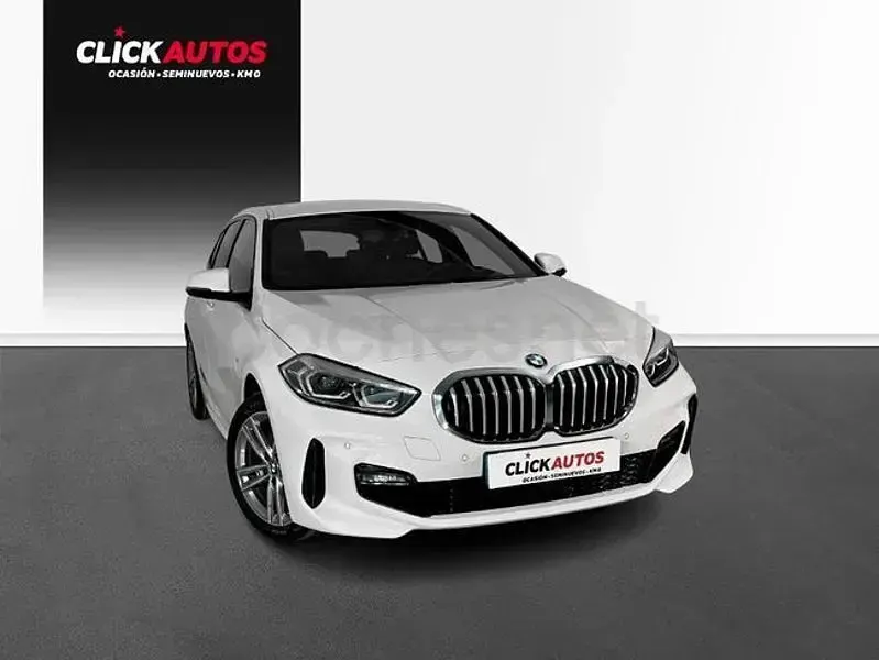 Usado BMW 118 Shadowline 150 CV (110 kW) 2023 Blanco Berlina