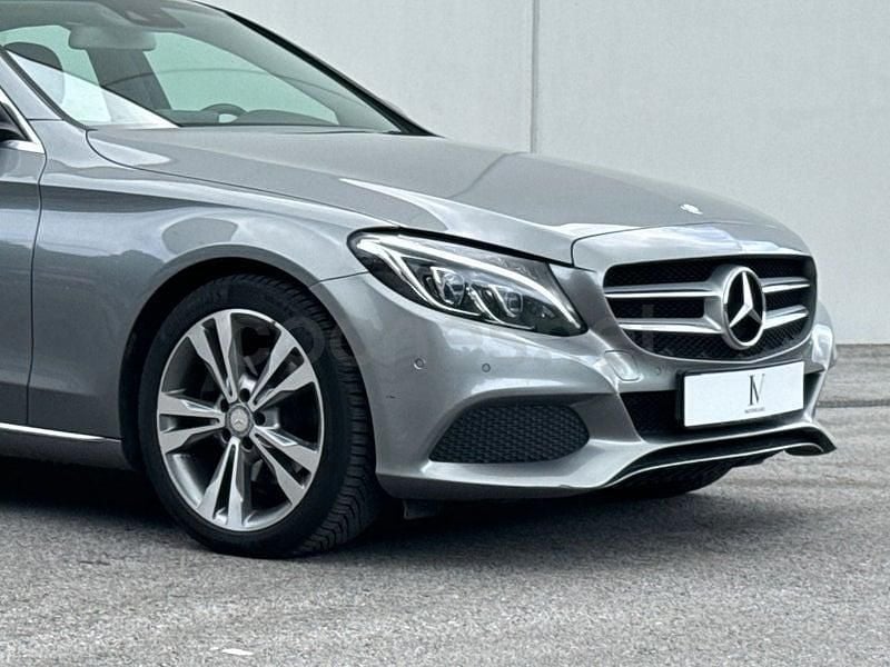 Usado Mercedes C220 Avantgarde 170 CV (125 kW) 2016 Gris / plata Berlina