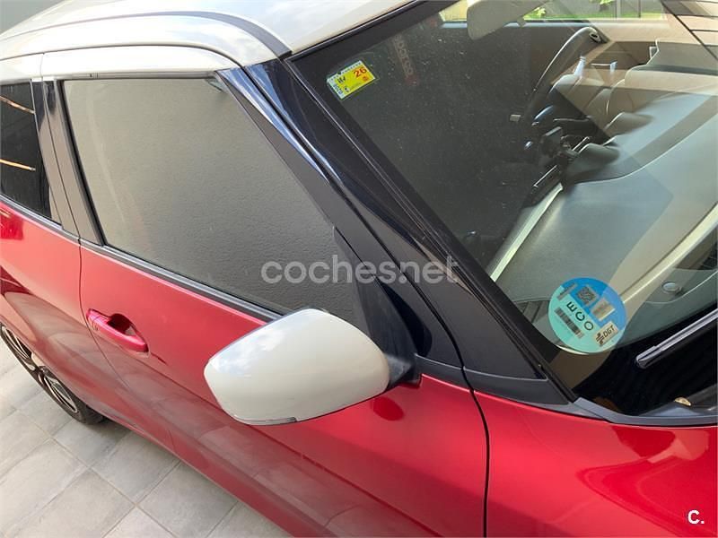 Usado Suzuki Swift 111 CV (81 kW) 2017 Rojo Utilitario