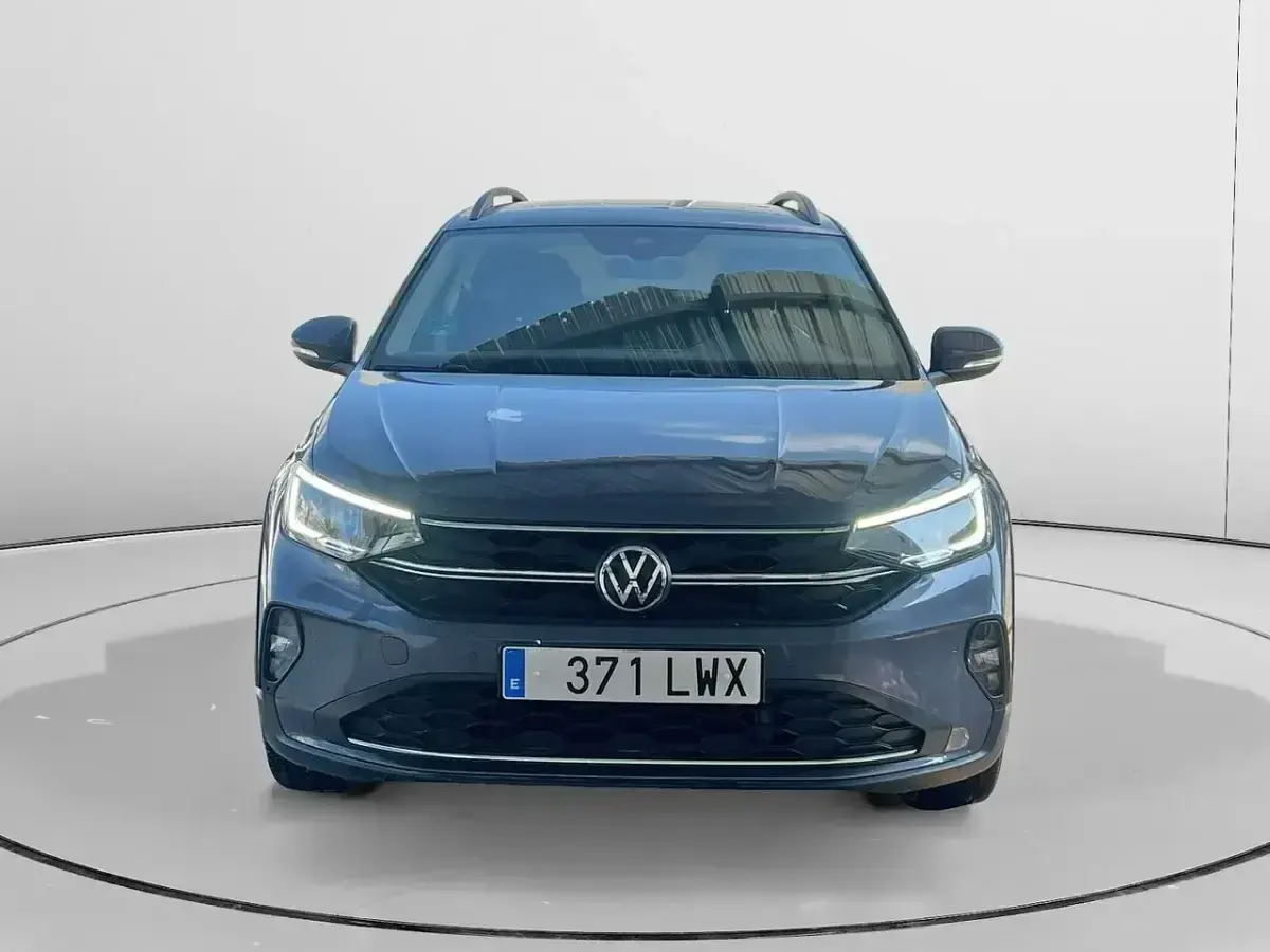 Usado VW Taigo Life 110 CV (80 kW) 2022 Gris SUV